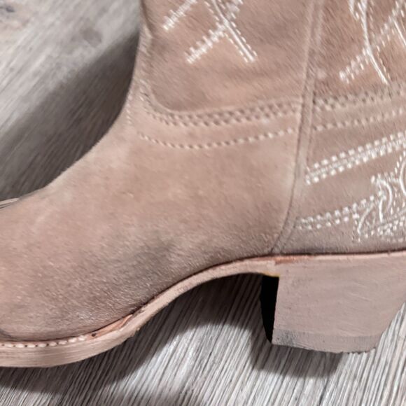 Corral Women Cowboy Leather Boots Sand w/ Embroidery size 6.5. NEW w/ Minor Flaw - Picture 11 of 13
